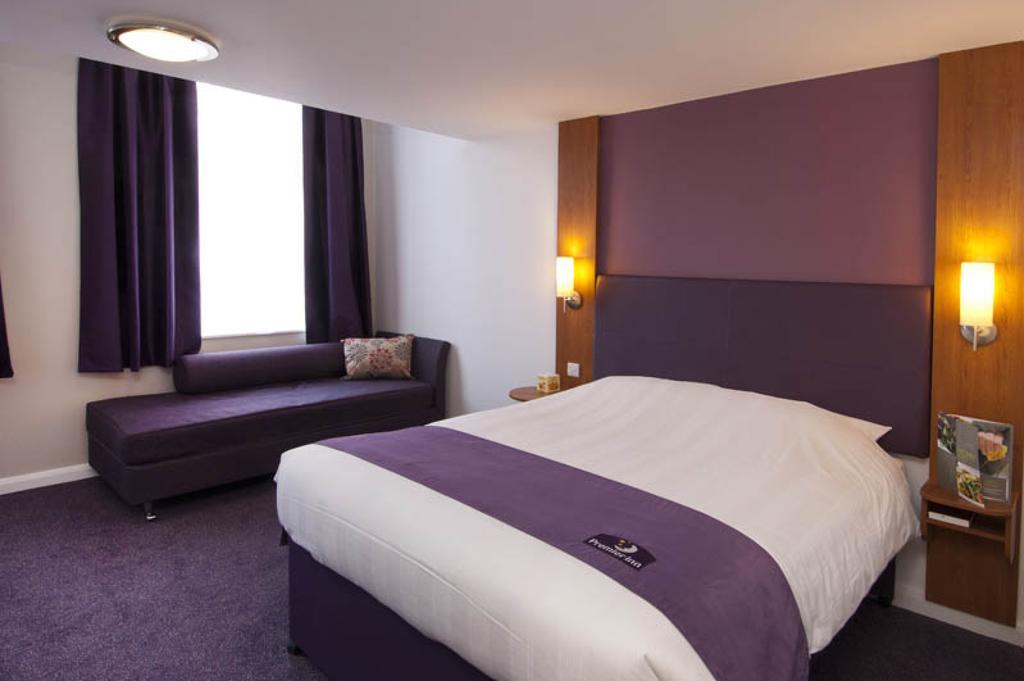 Premier Inn Newcastle Airport South Woolsington Exteriör bild