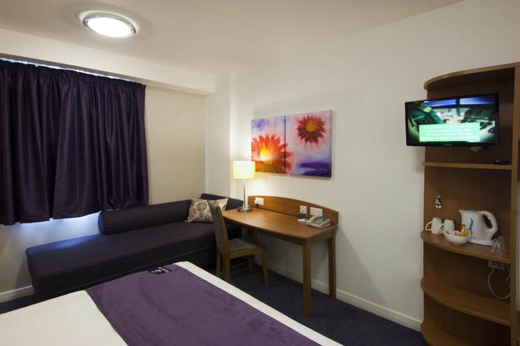 Premier Inn Newcastle Airport South Woolsington Exteriör bild