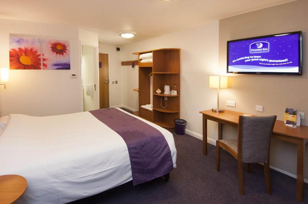 Premier Inn Newcastle Airport South Woolsington Exteriör bild