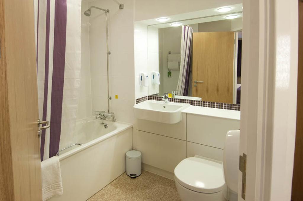 Premier Inn Newcastle Airport South Woolsington Rum bild