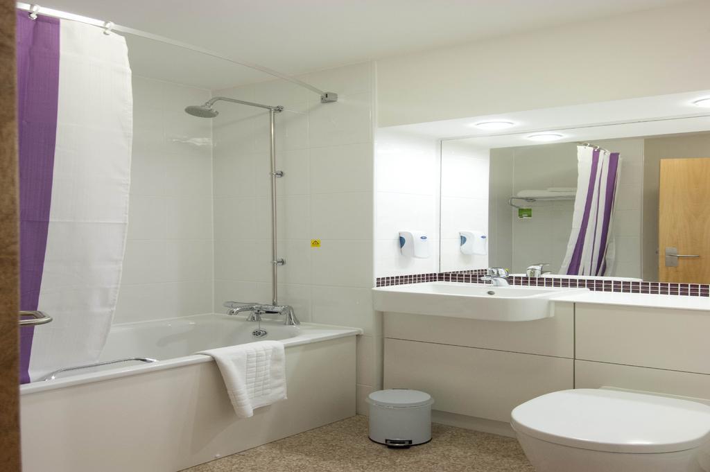 Premier Inn Newcastle Airport South Woolsington Exteriör bild